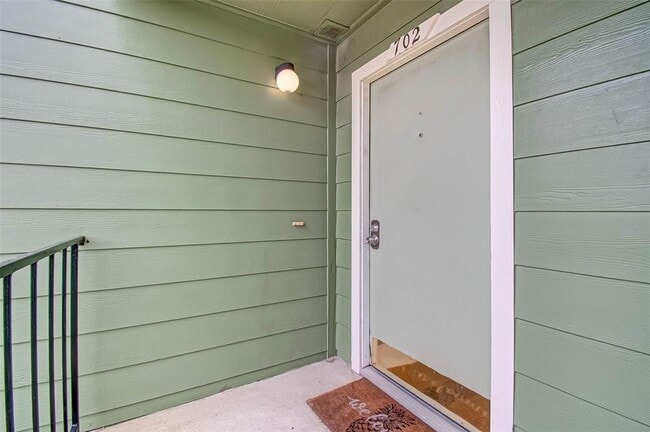 Building Photo - 14777 Wunderlich Dr
