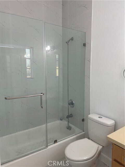 Foto del edificio - 14201 Chestnut St