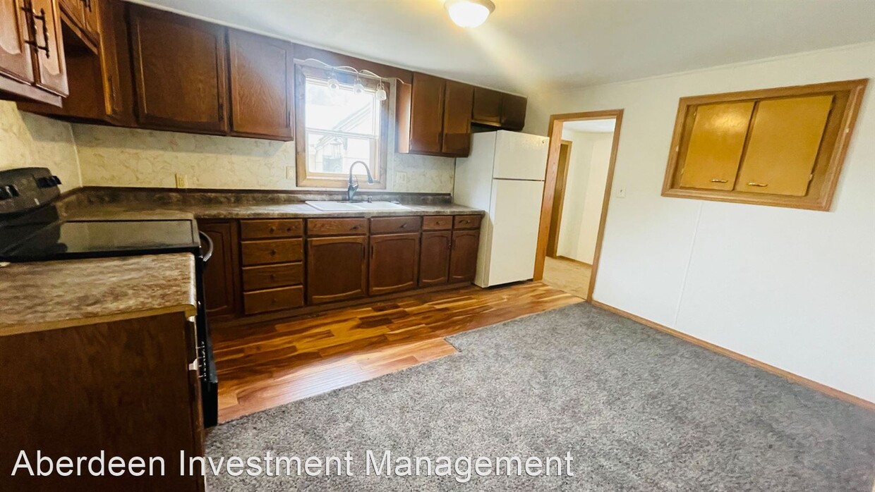 Foto principal - 3 br, 1 bath House - 118 2nd St