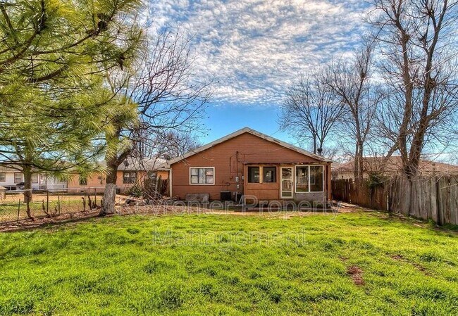 Foto del edificio - 1025 SW 51st St