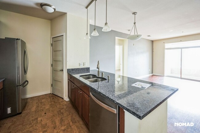 Foto del edificio - Charming 2BR Condo in Denver