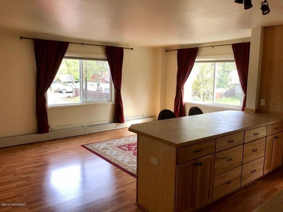 Foto del edificio - 843 W 11th Ave #210