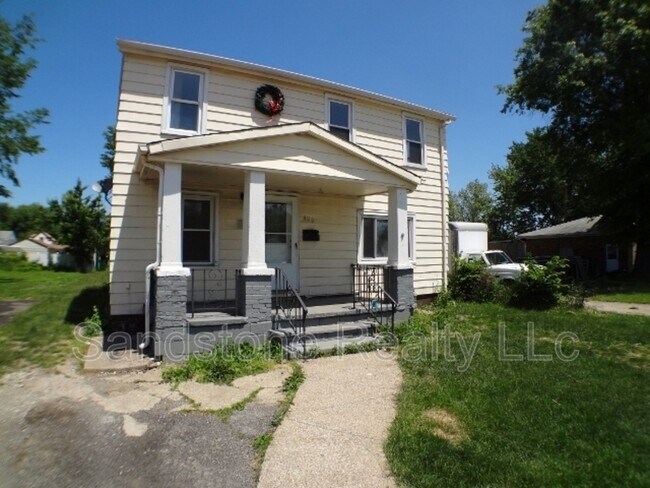 Building Photo - 428 Clinton Ave