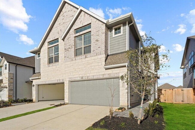 Building Photo - 12922 Rio Mariano Ln