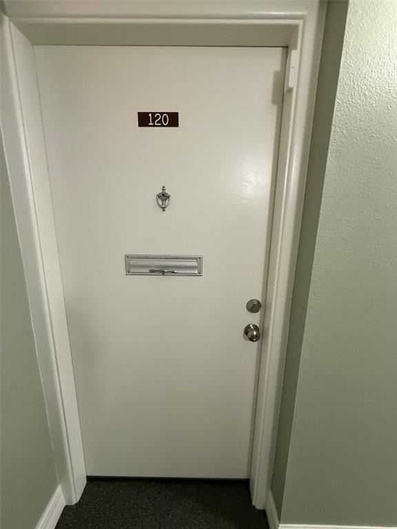 Foto del edificio - 21280 Brinson Ave
