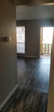 Primary Photo - 1104 Ronstan Dr