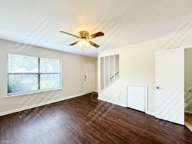 Foto del edificio - 2 br, 1.5 bath 4plex - 1026 Fabulous Dr D D