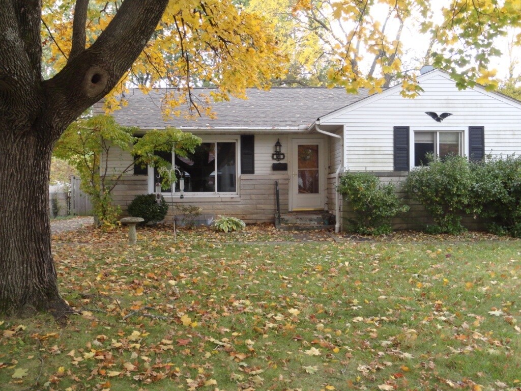 Primary Photo - 689 E Dominion Blvd