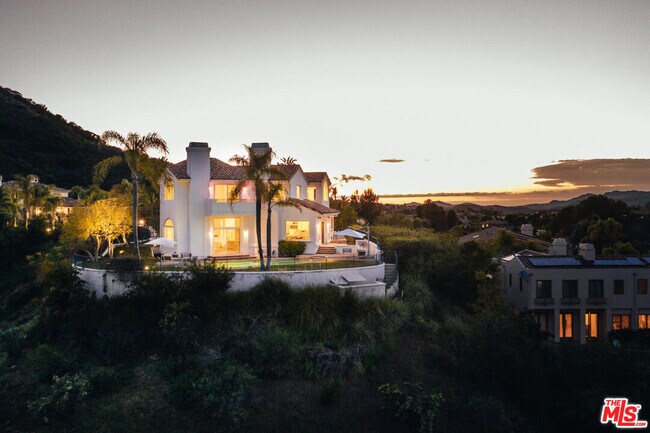 Foto del edificio - 24903 Bella Vista Dr