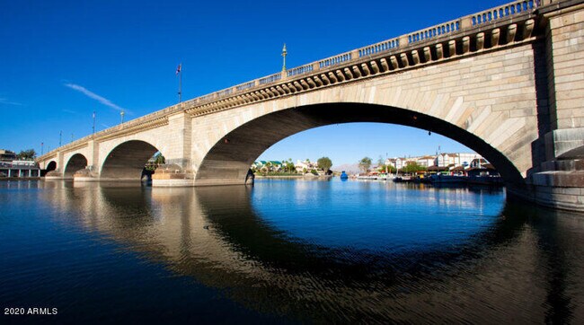 Foto del edificio - 1861 Montana Vista