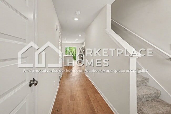 Building Photo - 4145 Hudson Ct SW