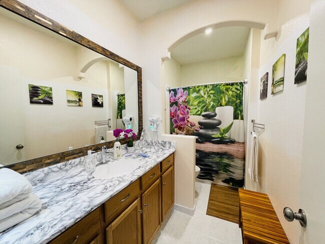 Foto del edificio - 2393 Sapphire Ridge Way