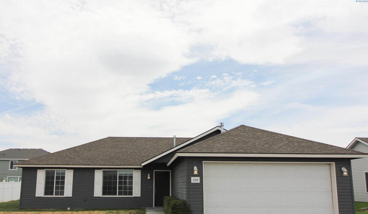 Primary Photo - 3 bed, 2 bath home in Pasco