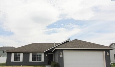 Building Photo - 5108 Catalonia Dr