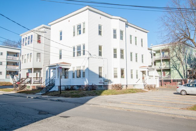 Foto del edificio - 28 Bradley St