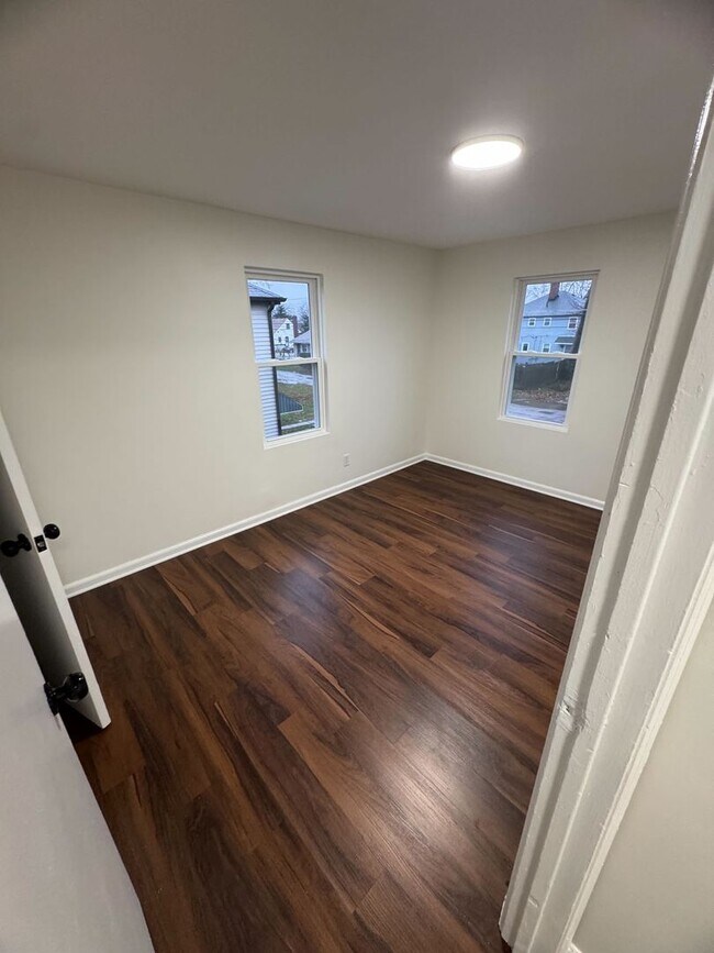 Foto del edificio - 1292 E 25th Ave