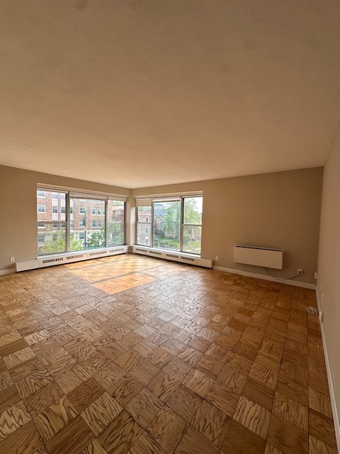 Primary Photo - 1121 N Waverly Pl