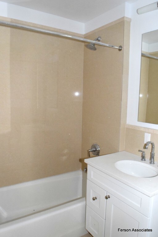 Foto del edificio - 3263 37th St