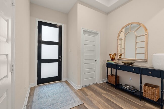 Foto del edificio - 28911 Laurel Grove Ln