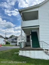 Building Photo - 111 Grove
