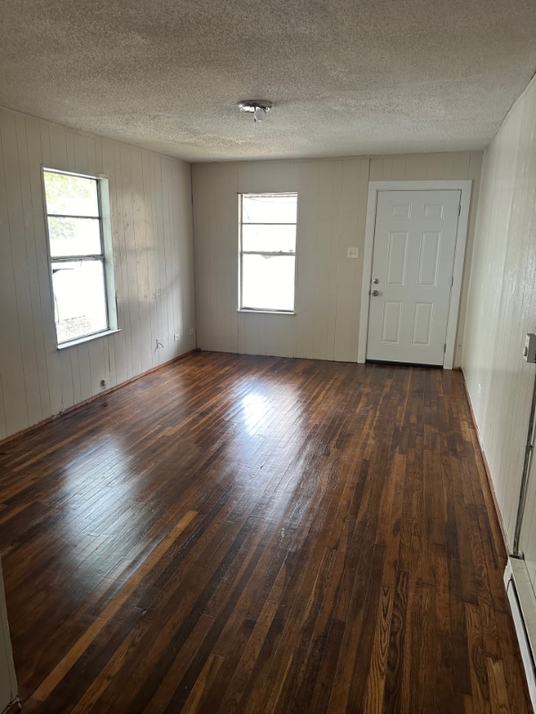 Foto principal - 1909 Trice Ave