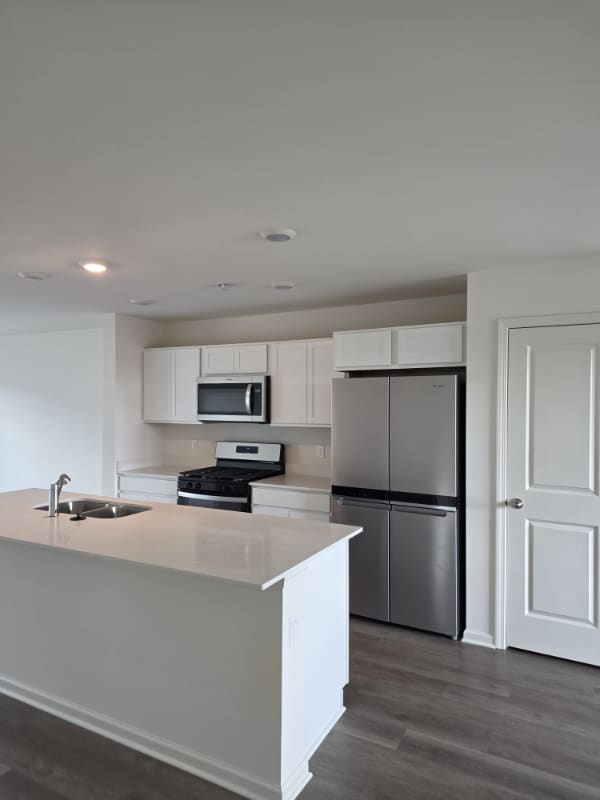 Building Photo - 8743 W 108th Dr