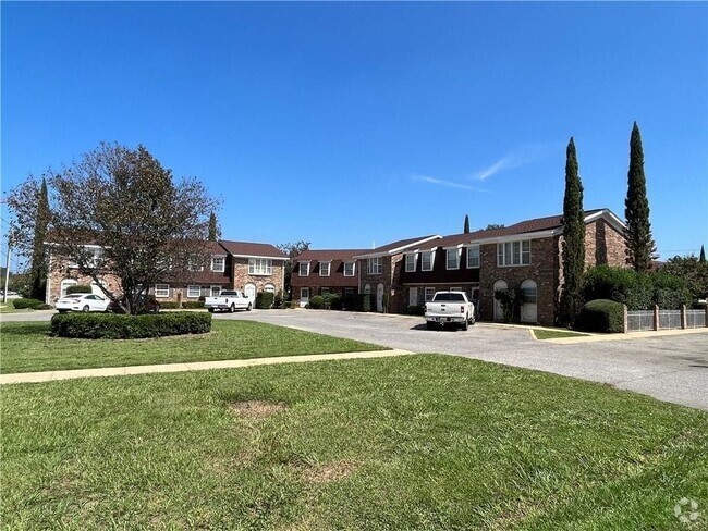 Building Photo - Cypress Crossings
