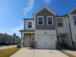 Building Photo - 359 Sumac Trail