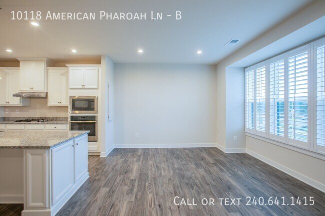 Foto del edificio - 10118 American Pharoah Ln