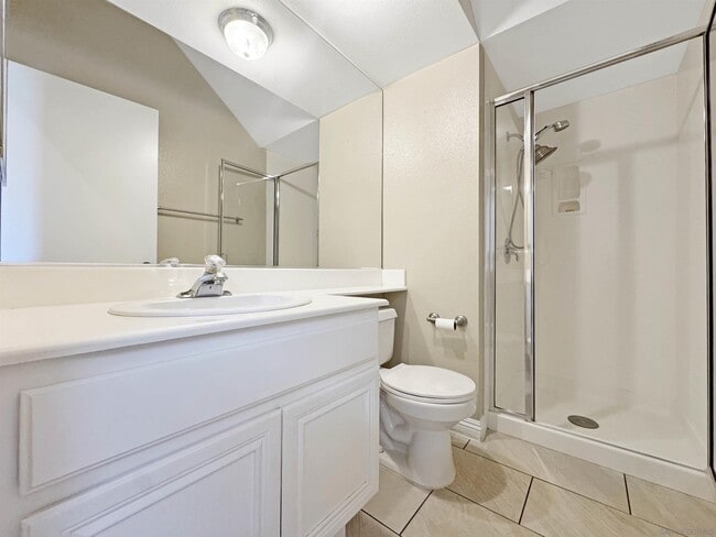 Building Photo - 2204 Lago Ventana