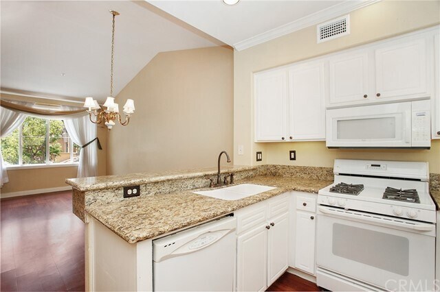 Building Photo - 2651 Dietrich Dr