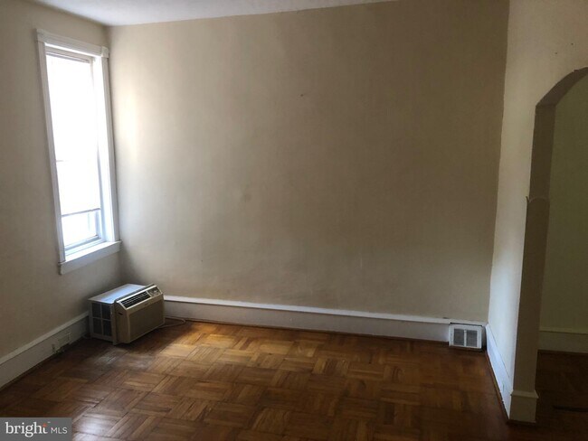 Foto del edificio - 574 Martin St