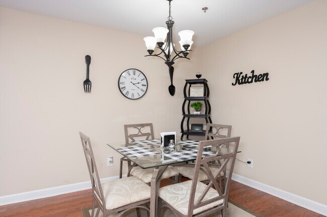 Foto del edificio - 4757 Tatton Park Cir