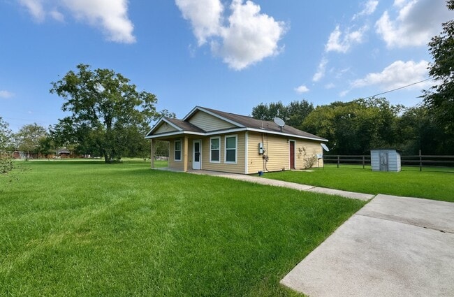 Foto del edificio - 13203 County Rd 748