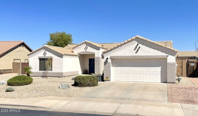 Foto del edificio - 8616 E Ocaso Ave