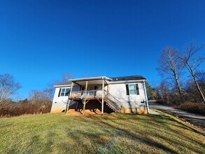 Building Photo - 312 McLean Heights Ct