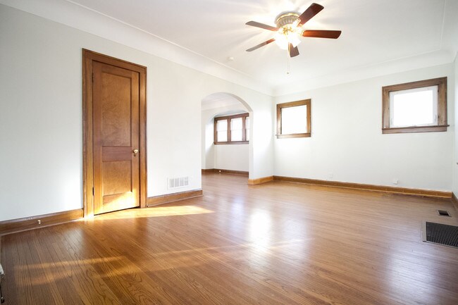 Foto del edificio - 4816 296th St