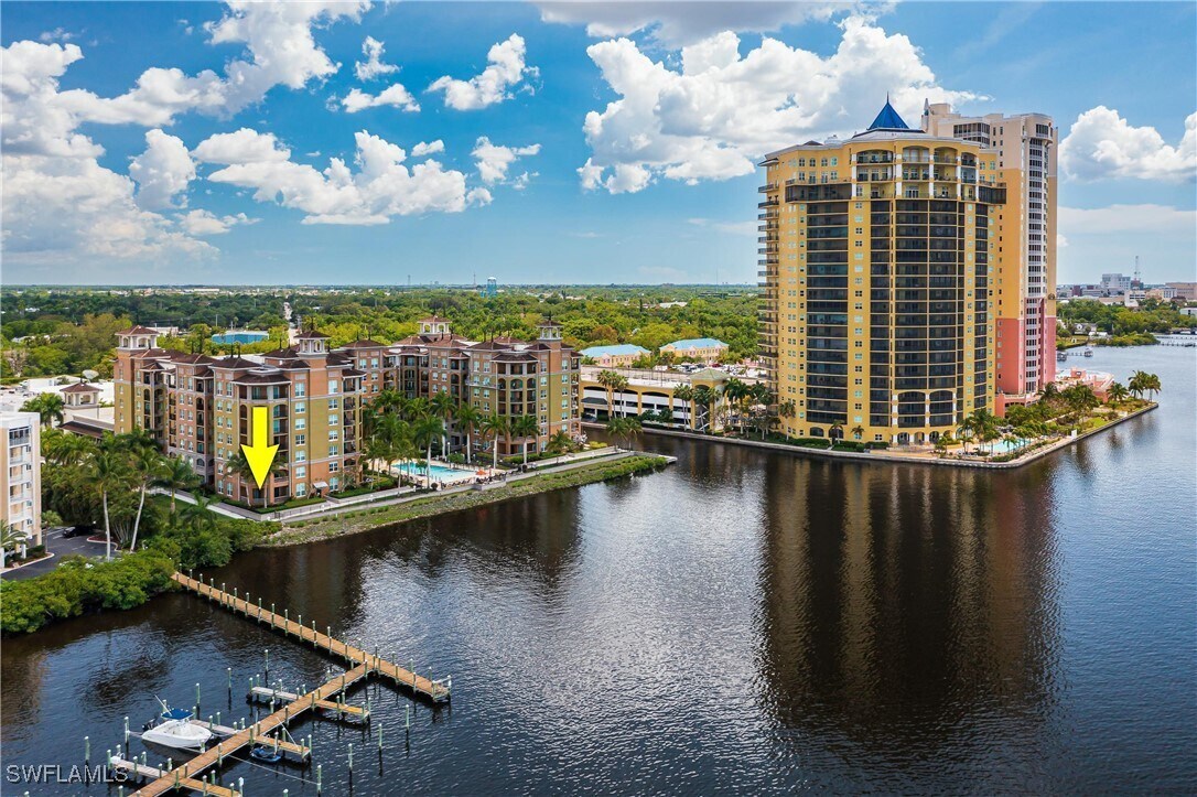 Foto del edificio - 2825 Palm Beach Blvd