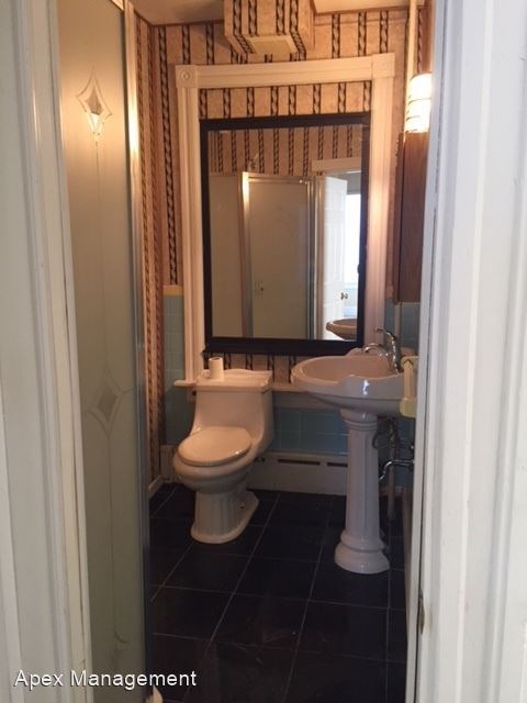 Foto del edificio - 4 br, 2 bath House - 513 BUCHANAN ST.