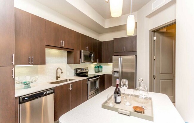 Foto del edificio - 9441 Kendall Dr