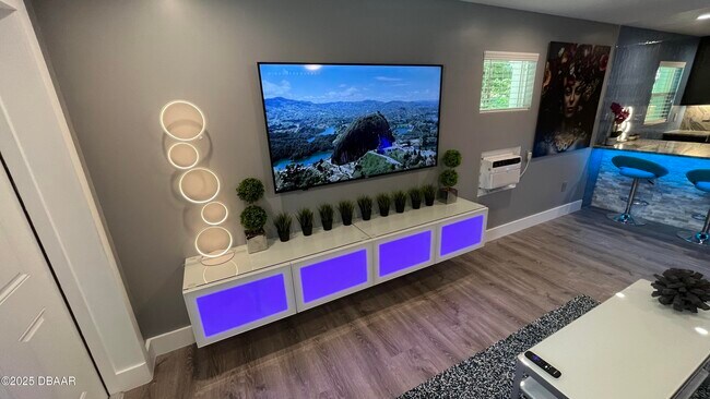 Foto del edificio - 236 N Keech St