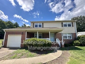 Building Photo - 604 Berkley Pl