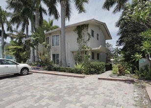 Building Photo - 124 Isle Of Venice Dr