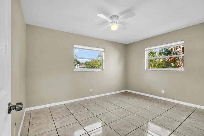 Photo - 184 SE 27th Way Townhome