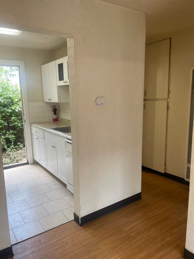 Foto del edificio - 1440 Clinton St