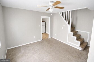 Building Photo - 1209 High St