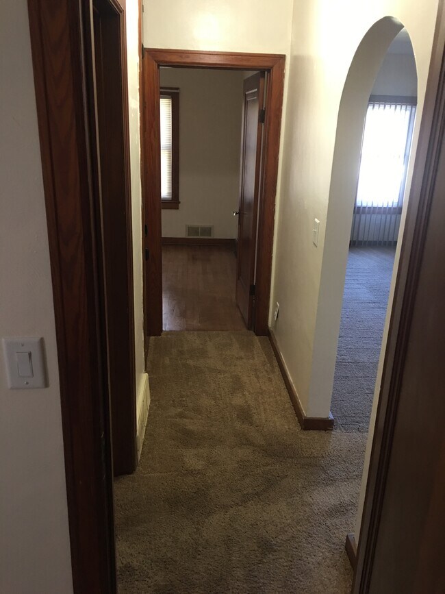 Foto del edificio - 1136 S Wolf Lake Rd