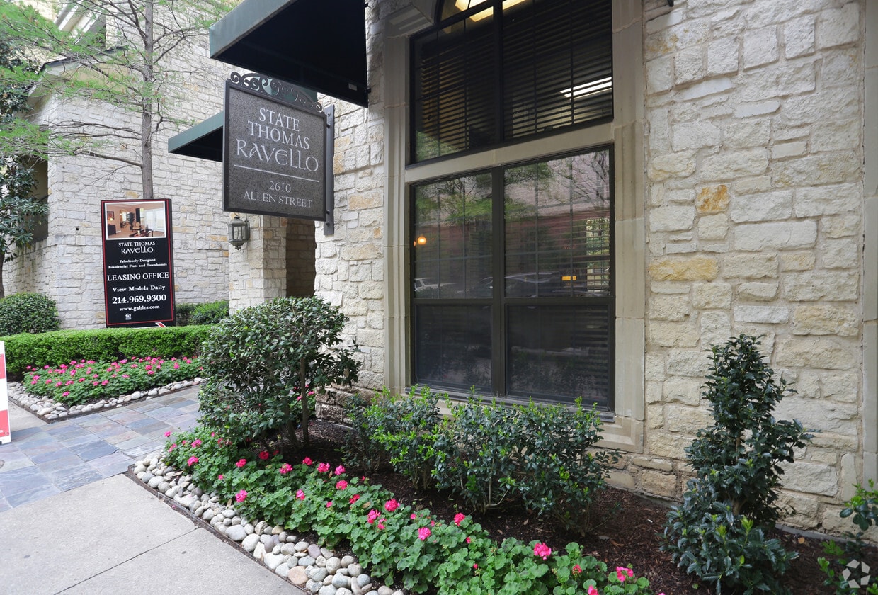 State Thomas Ravello Apartments Dallas, TX