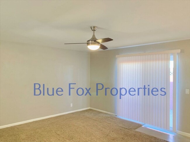 Foto del edificio - 602 N Palo Verde Blvd