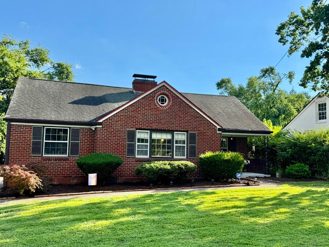 Building Photo - 1200 Greenland Ave